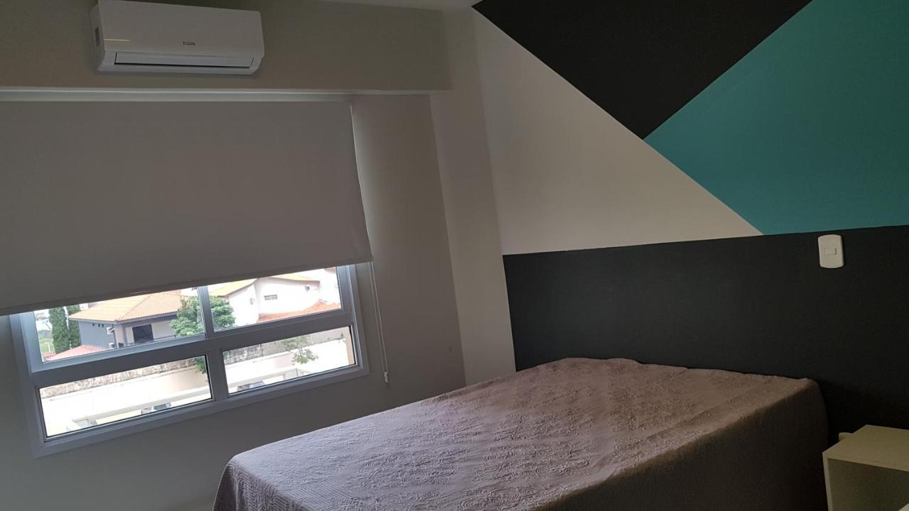 شقة ريبيراو بريتو  في Flat Com Wifi, Piscina, Split E Estacionamento المظهر الخارجي الصورة