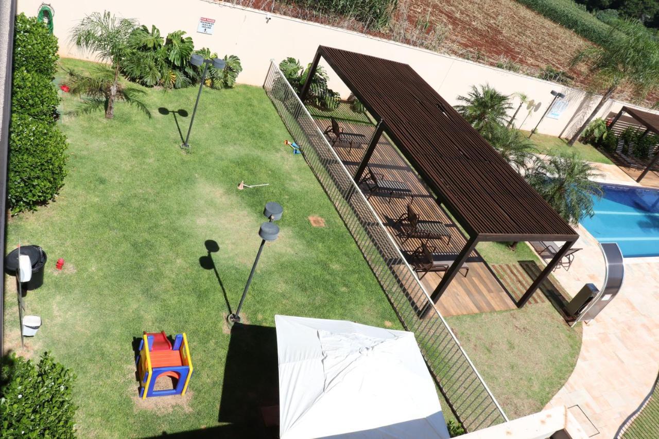 شقة ريبيراو بريتو  في Flat Com Wifi, Piscina, Split E Estacionamento المظهر الخارجي الصورة